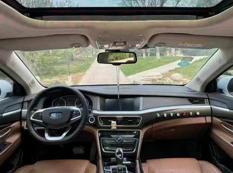 吉利博瑞 后面外观三