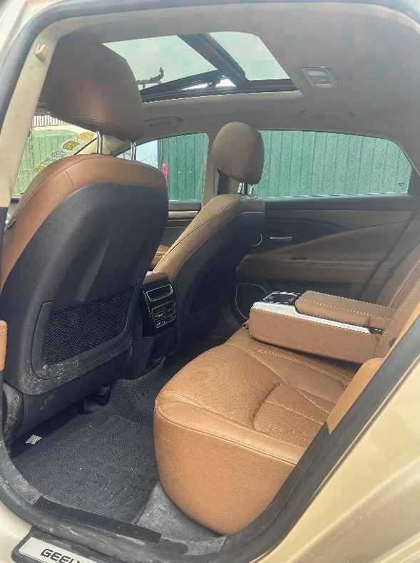 吉利博瑞 后面外观二