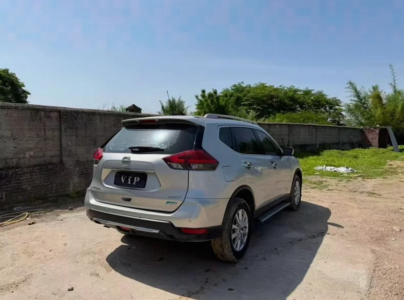 日产奇骏 内饰前排