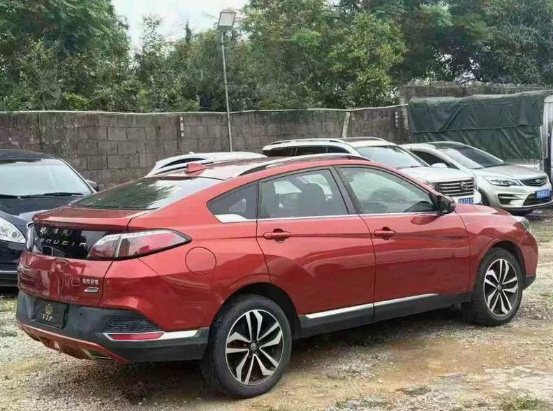 启辰T90 内饰前排