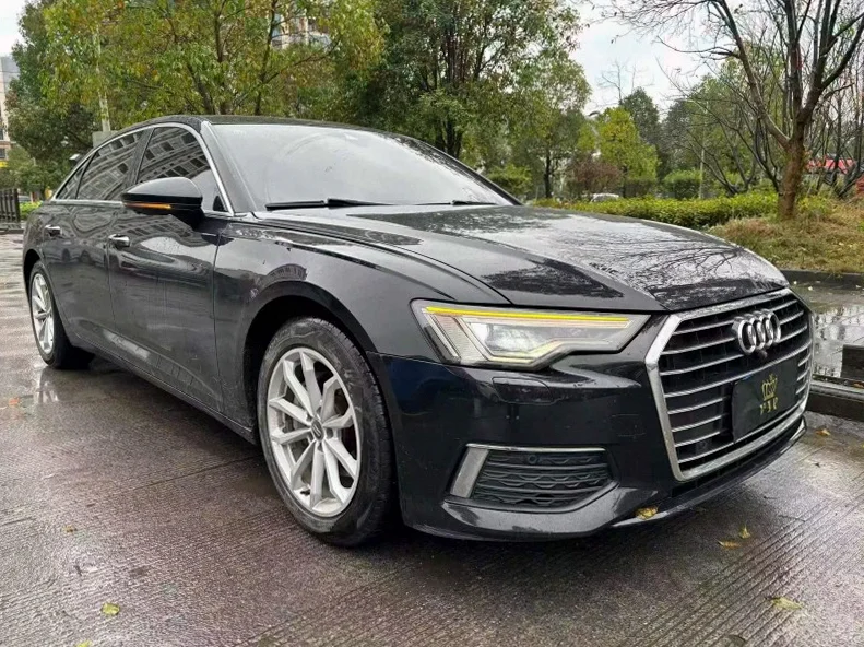 奥迪A6L 正面外观三