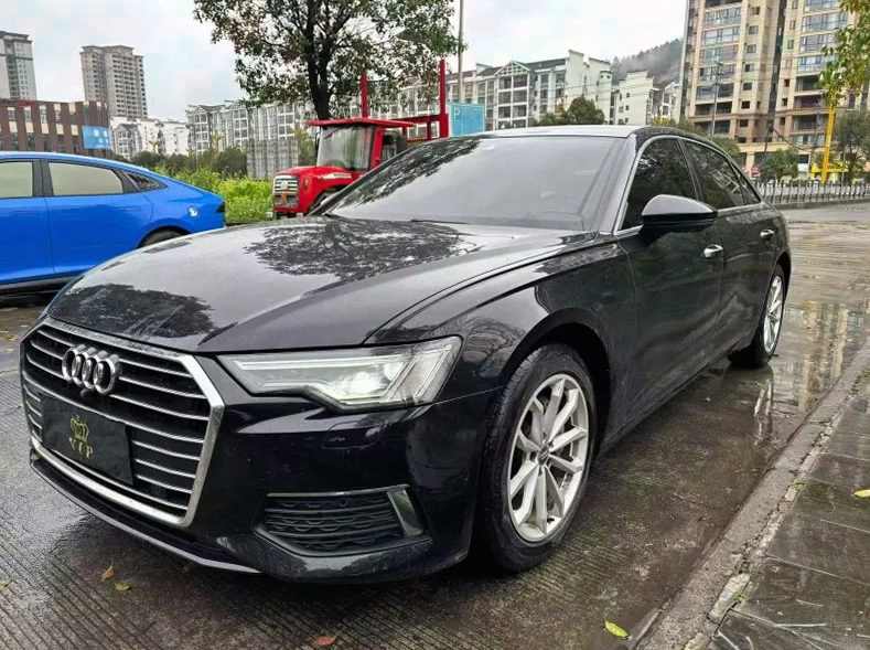 奥迪A6L 正面外观二