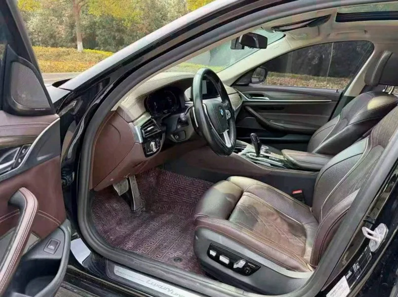 宝马5系 后面外观三