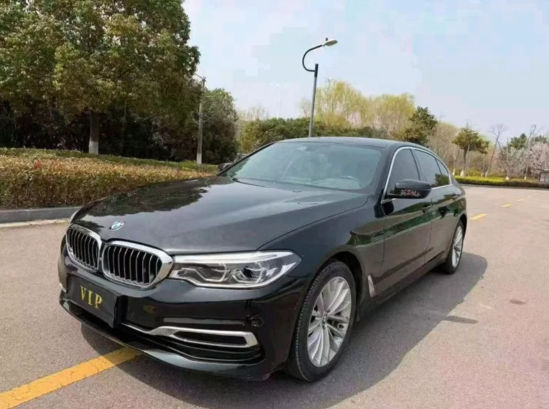 宝马5系 正面外观二