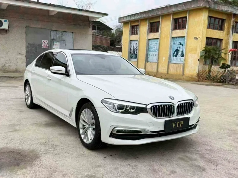 宝马5系 正面外观二