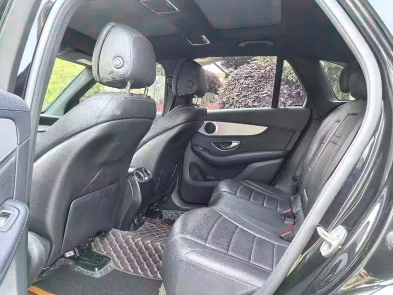 奔驰GLC 内饰前排