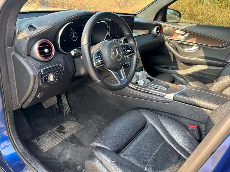 奔驰GLC 后面外观三