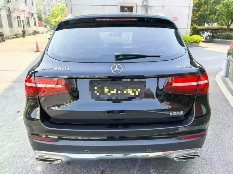 奔驰GLC 正面外观二