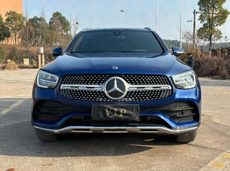 19年奔驰GLC260L豪华加长版