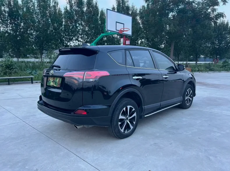 丰田RAV4 内饰前排