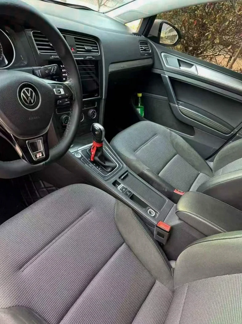 大众高尔夫 后面外观三