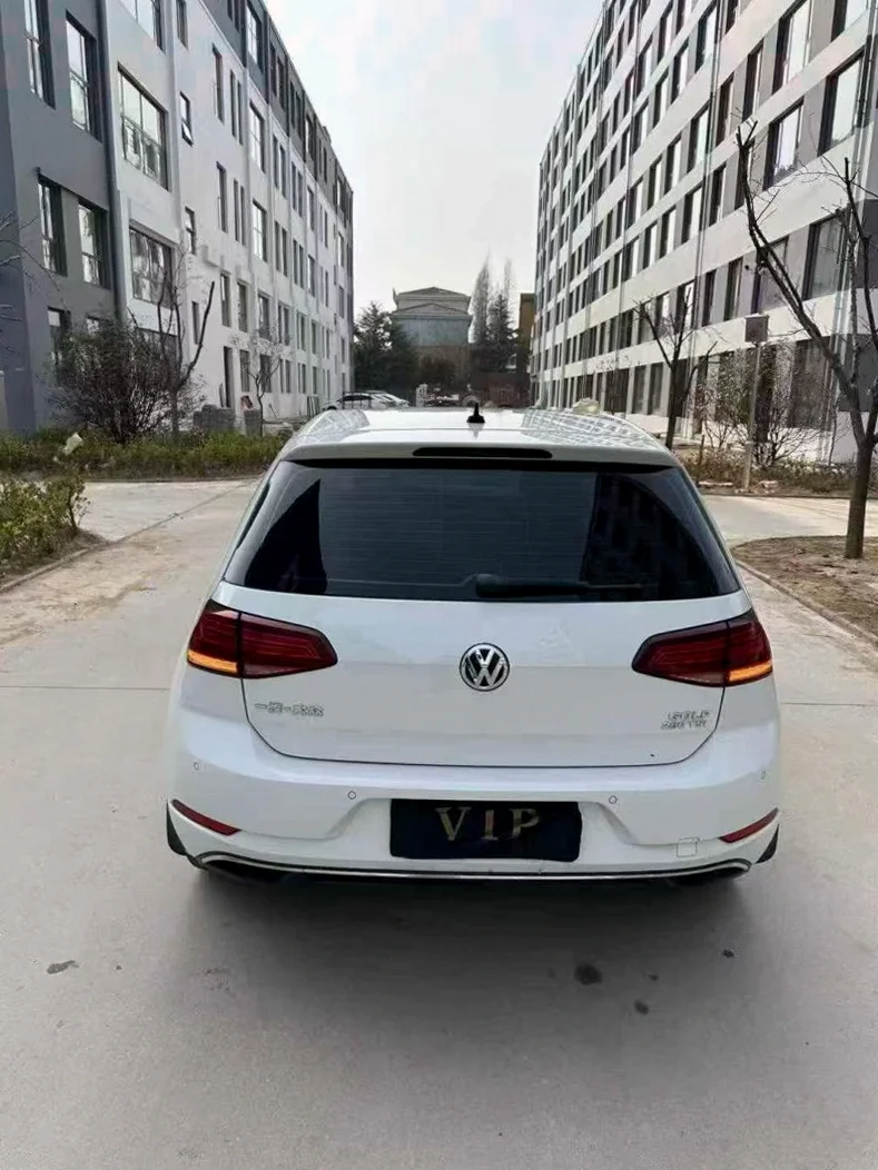 大众高尔夫 驾驶室