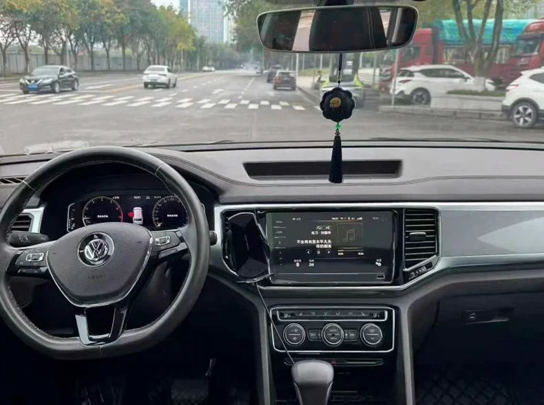 大众途观 后面外观一