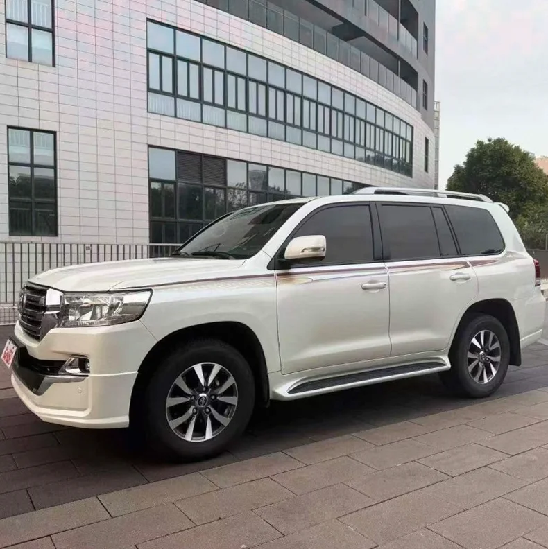 丰田兰德酷路泽 正面外观三