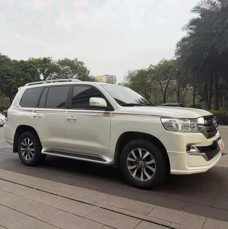 丰田兰德酷路泽 正面外观二