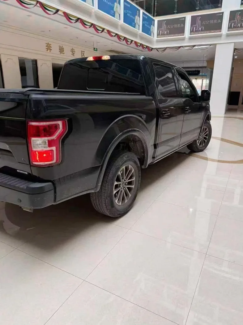 福特猛禽 内饰前排