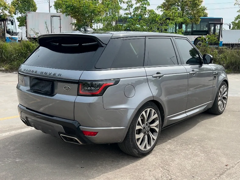 路虎揽胜运动 驾驶室