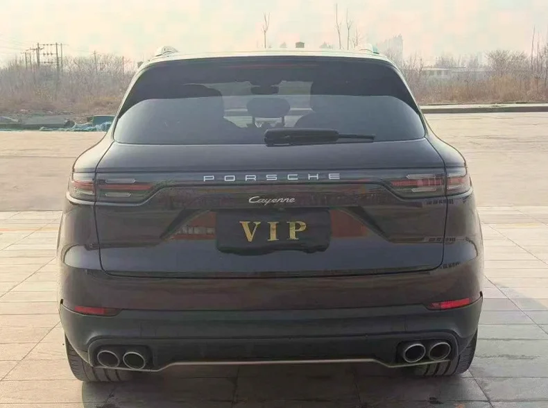 保时捷卡宴 内饰后排