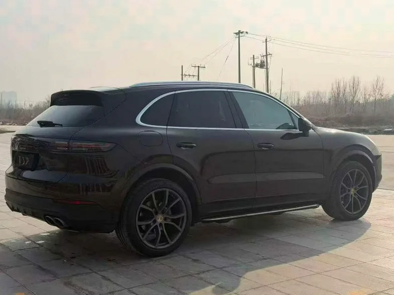 保时捷卡宴 内饰前排