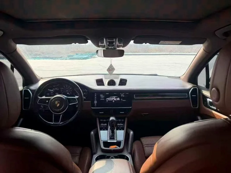 保时捷卡宴 后面外观二