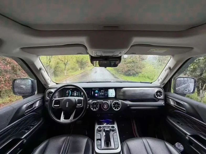 长城汽车坦克 后面外观二