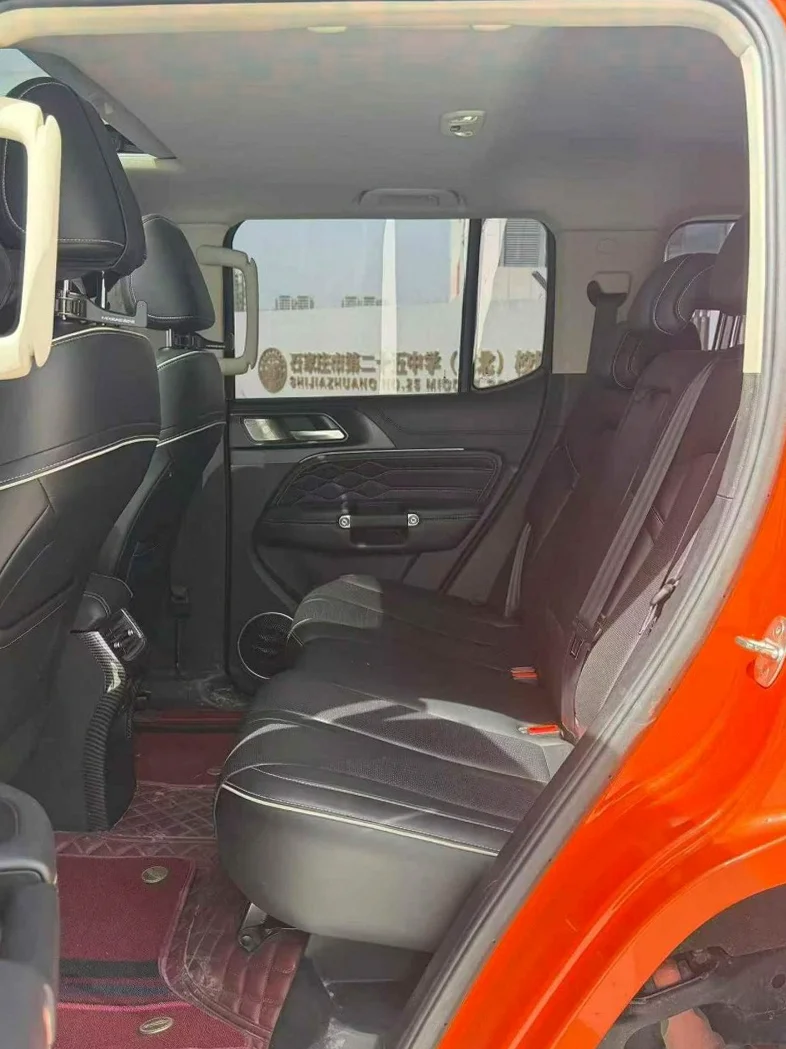 长城汽车坦克 后面外观一