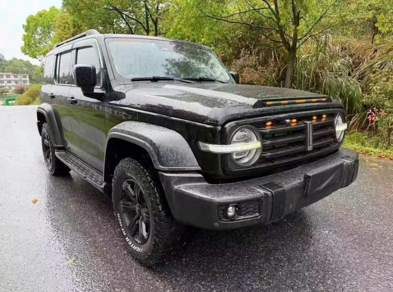 长城汽车坦克 正面外观三