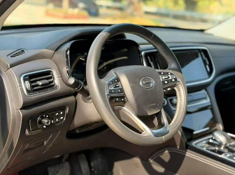 传祺M8 后面外观二