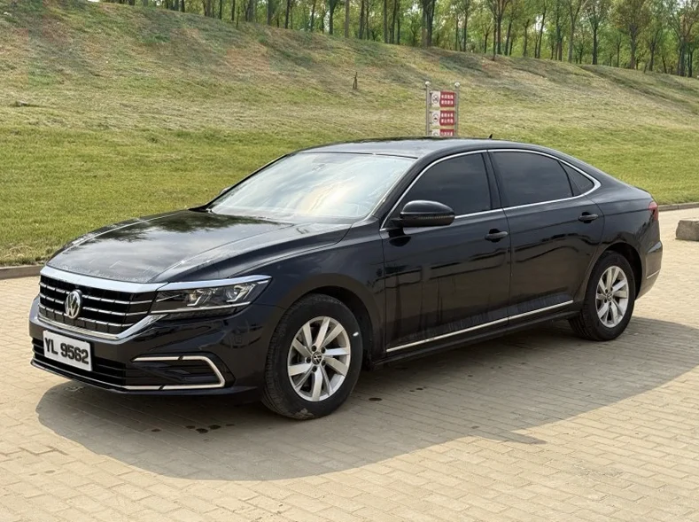 大众帕萨特 正面外观三