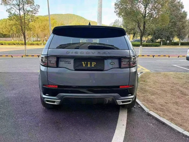 路虎发现神行 驾驶室