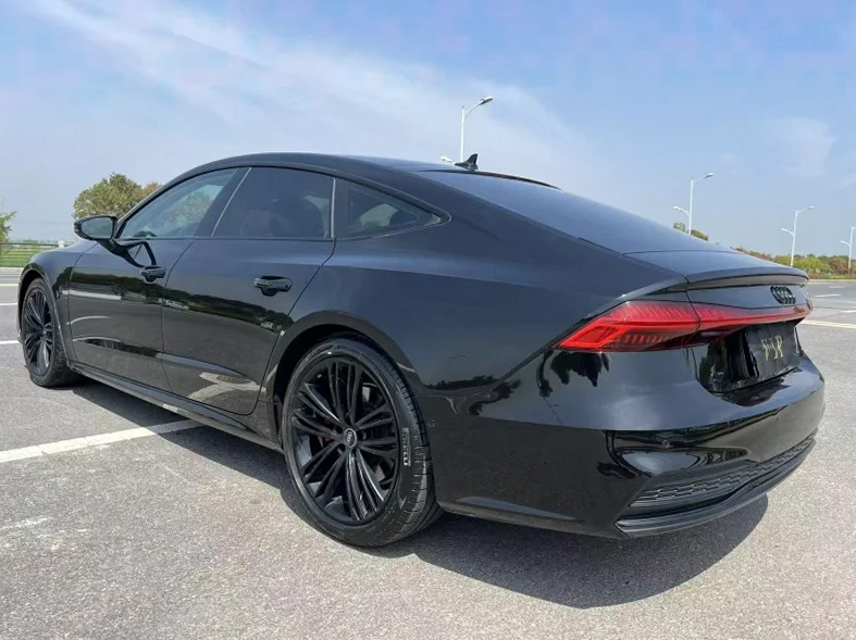 奥迪A7L 后面外观三