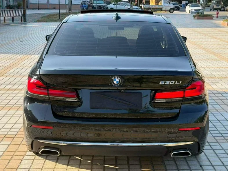 宝马5系 驾驶室