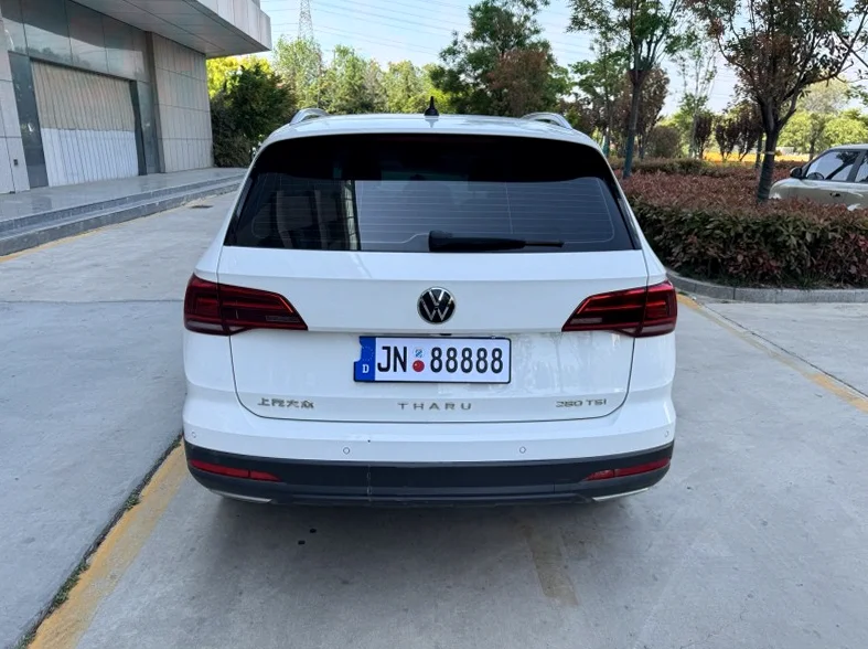 大众途岳 驾驶室