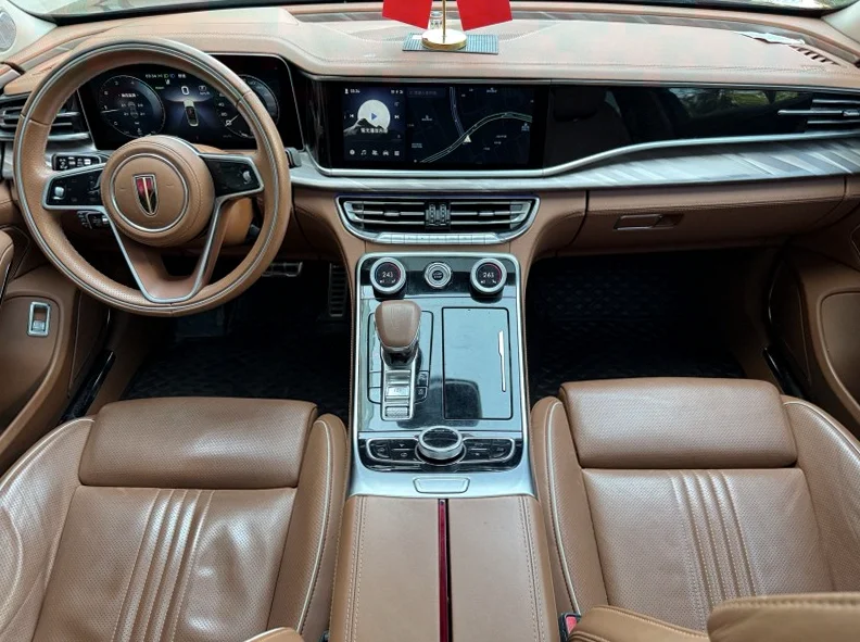 红旗H9 内饰后排