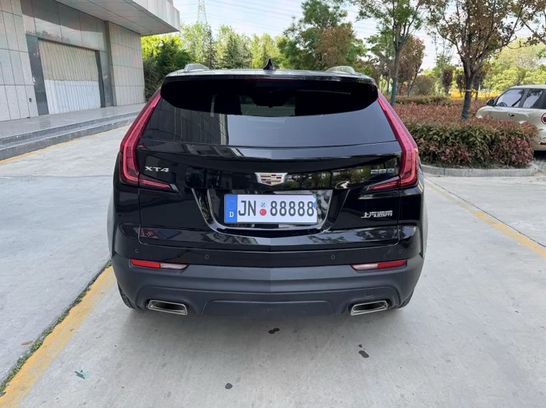 凯迪拉克XT4 驾驶室