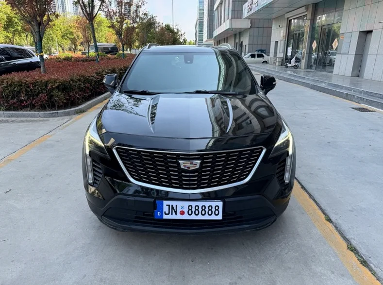 22年凯迪拉克XT4尊贵型