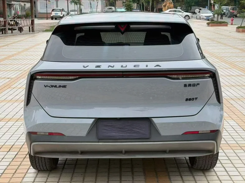 启辰大V 驾驶室