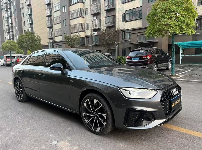 奥迪A4L 正面外观三