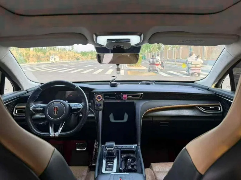 红旗H6 后面外观二