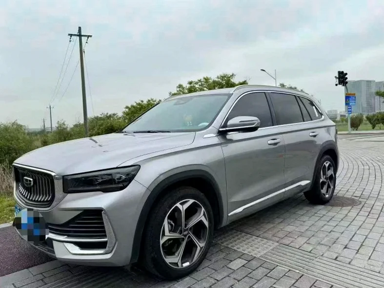 吉利星越 正面外观二