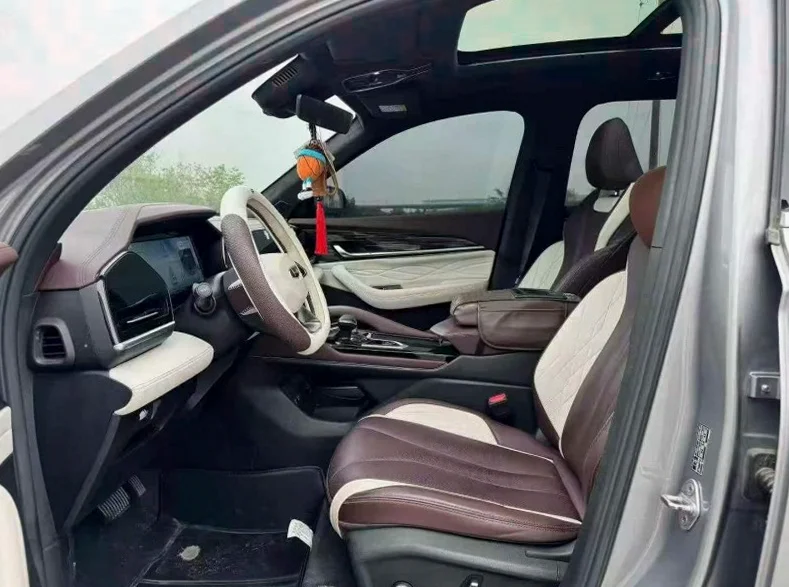 吉利星越 后面外观二