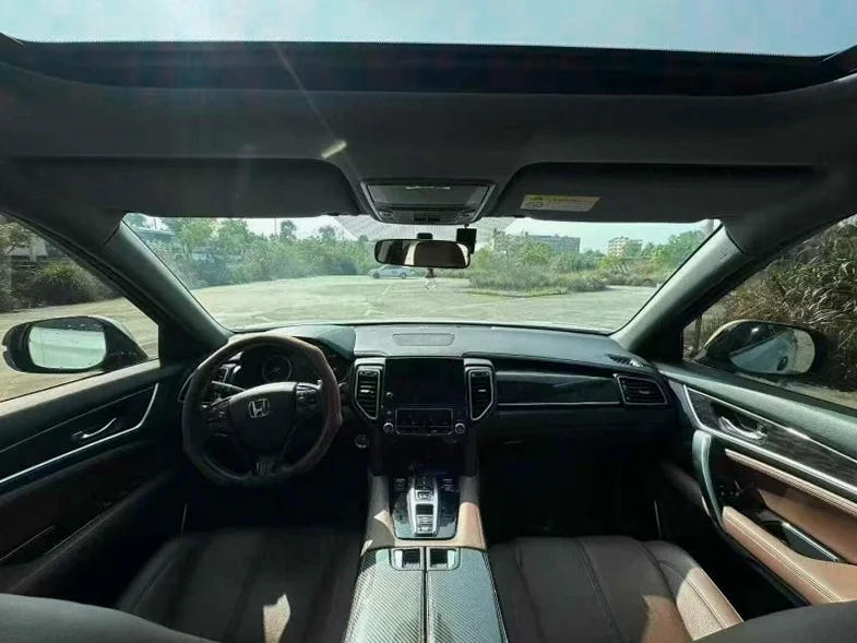 本田URV 后面外观一