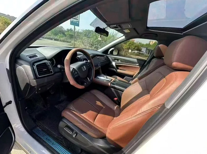 本田URV 后面外观三