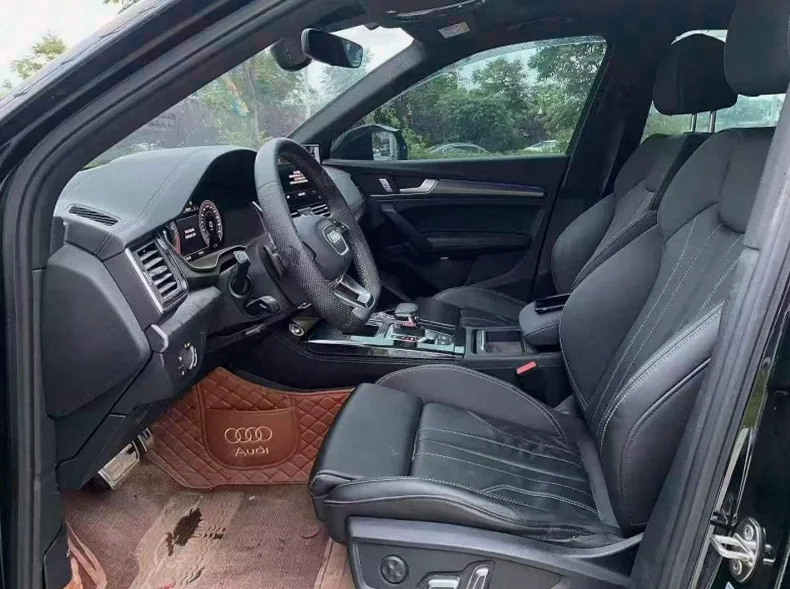 奥迪Q5 后面外观一