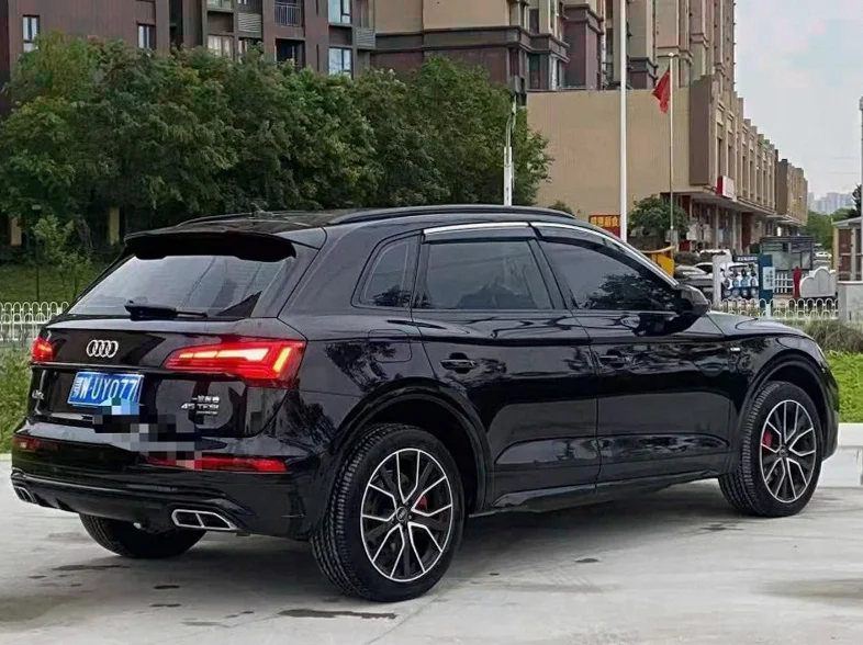 奥迪Q5 内饰前排