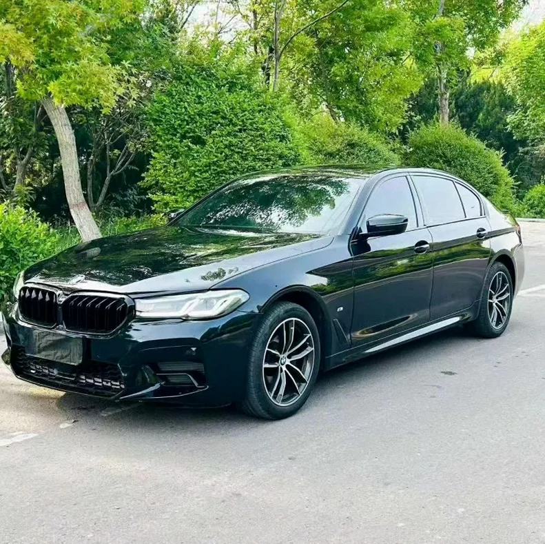 宝马5系 正面外观三