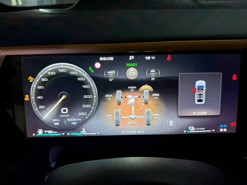 长城汽车坦克 后面外观三