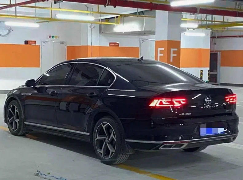 大众迈腾 内饰后排