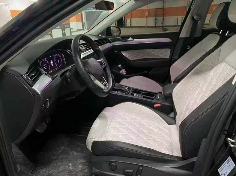 大众迈腾 后面外观一