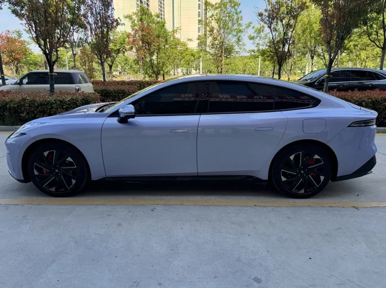 东风奕派 后面外观二